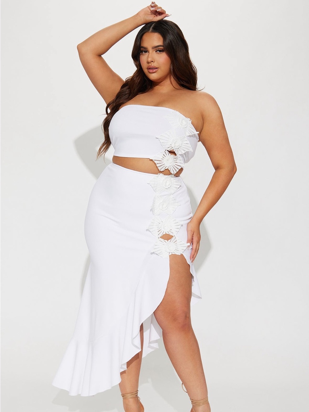 Fashion Nova White Floral-Appliqué High-Low Midi Skirt